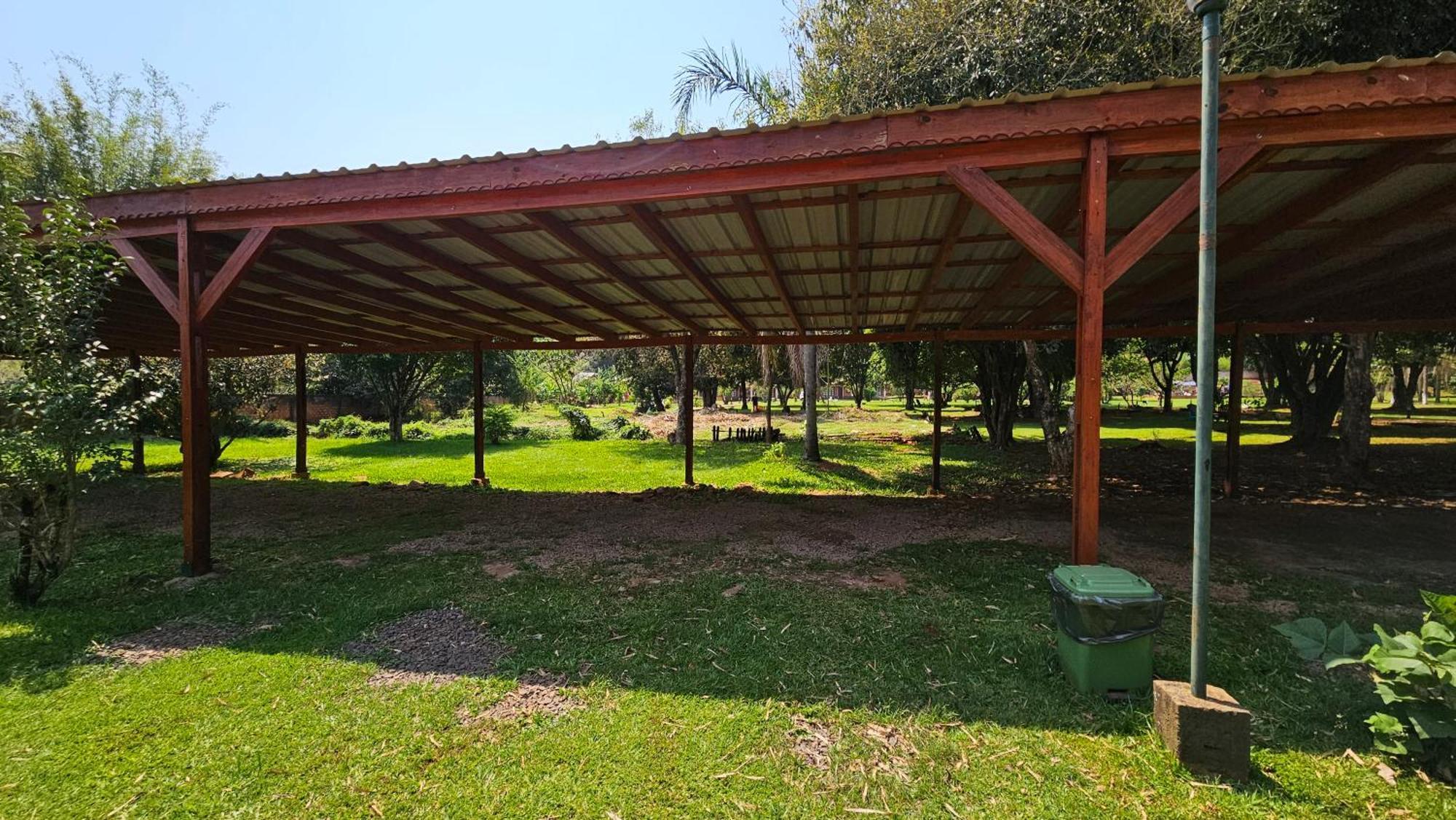 Cabanas El Refugio Del Mensu 푸에르토이과수 외부 사진