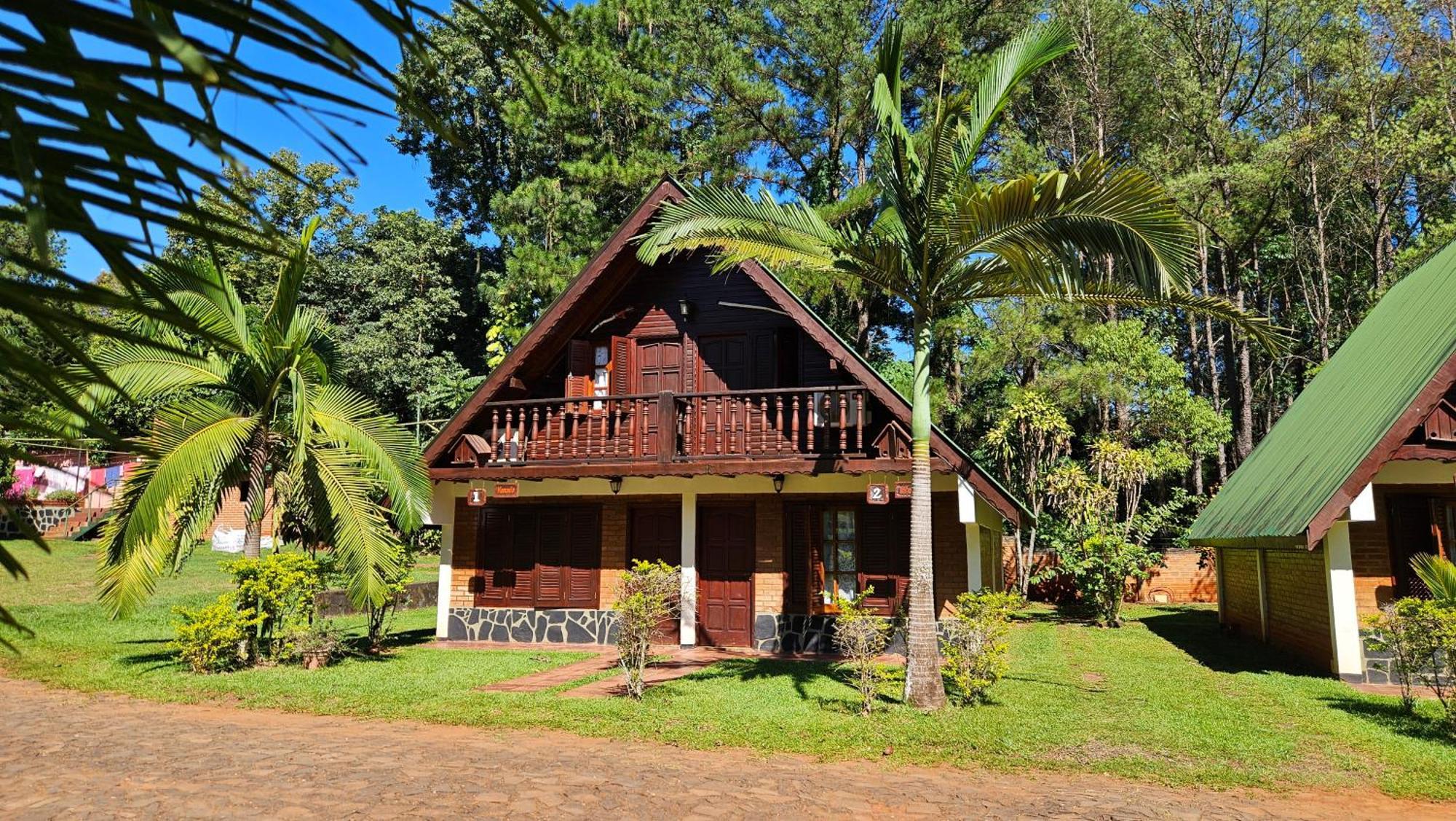 Cabanas El Refugio Del Mensu 푸에르토이과수 외부 사진