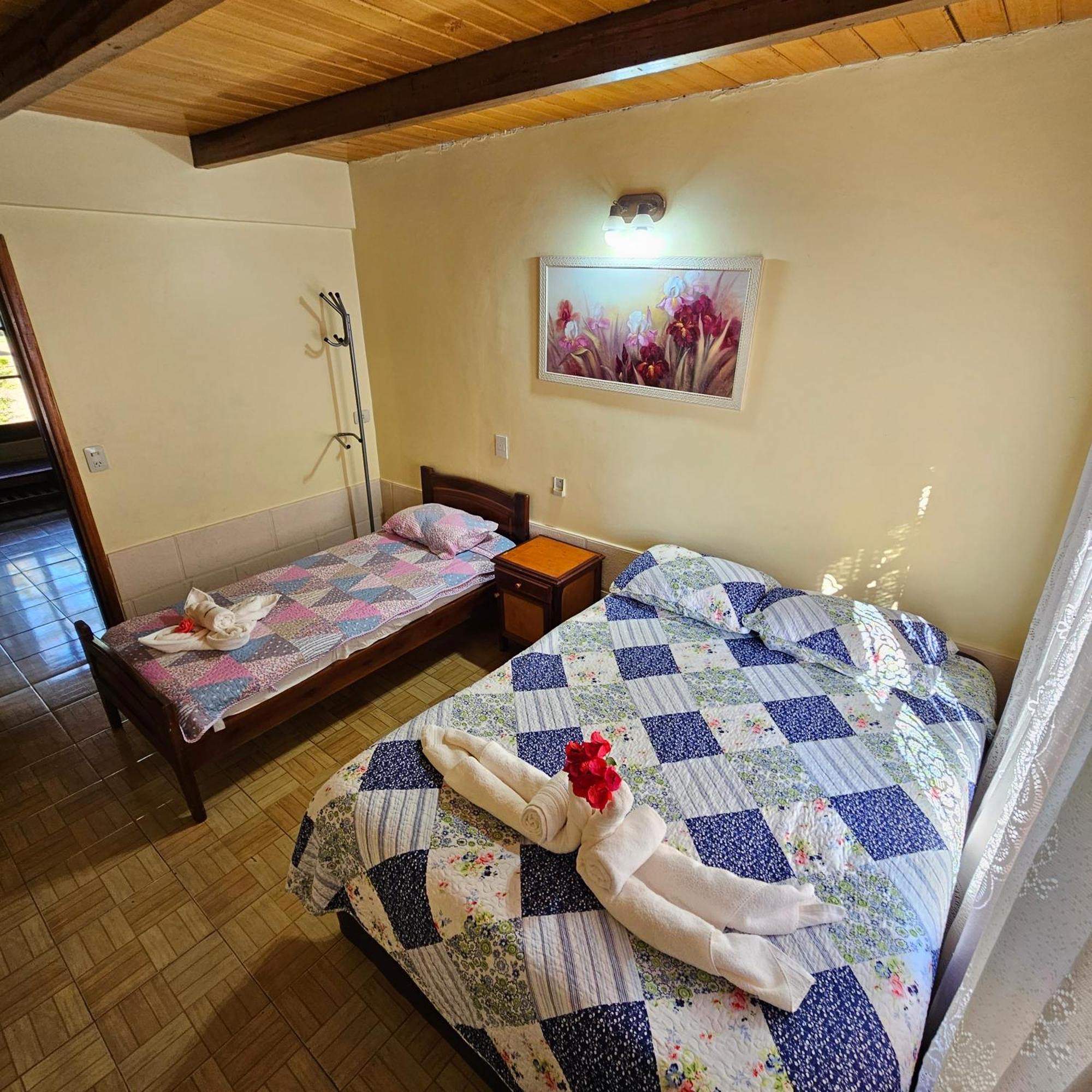 Cabanas El Refugio Del Mensu 푸에르토이과수 외부 사진